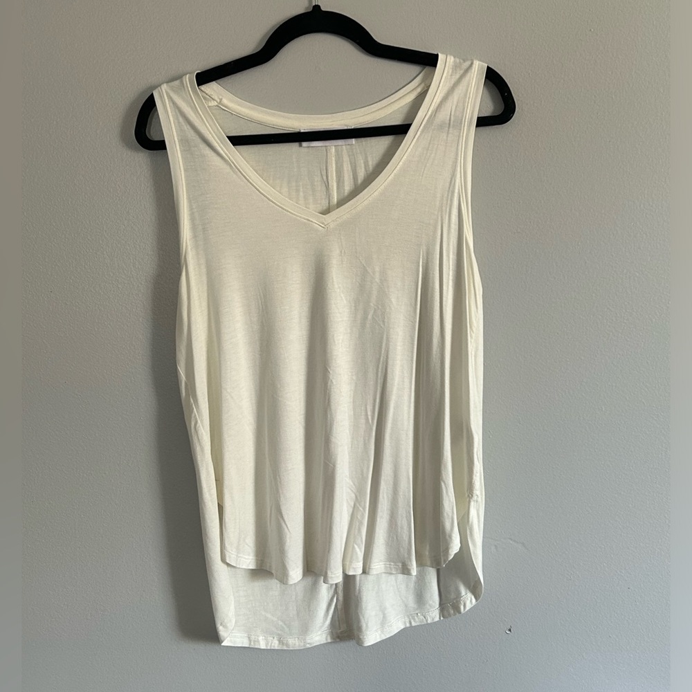 V-neck tank top